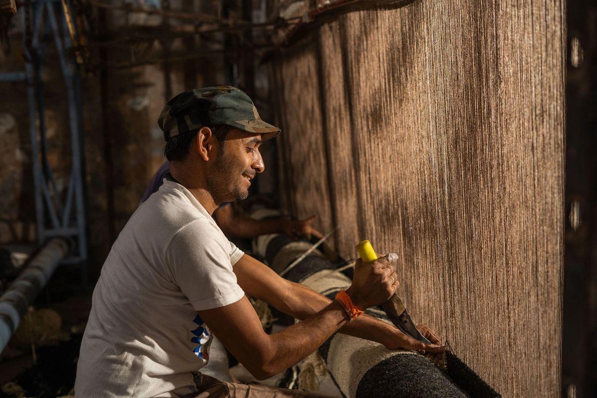 Sustainable and Ethical Rug Sourcing: A Guide for Conscious Buyers