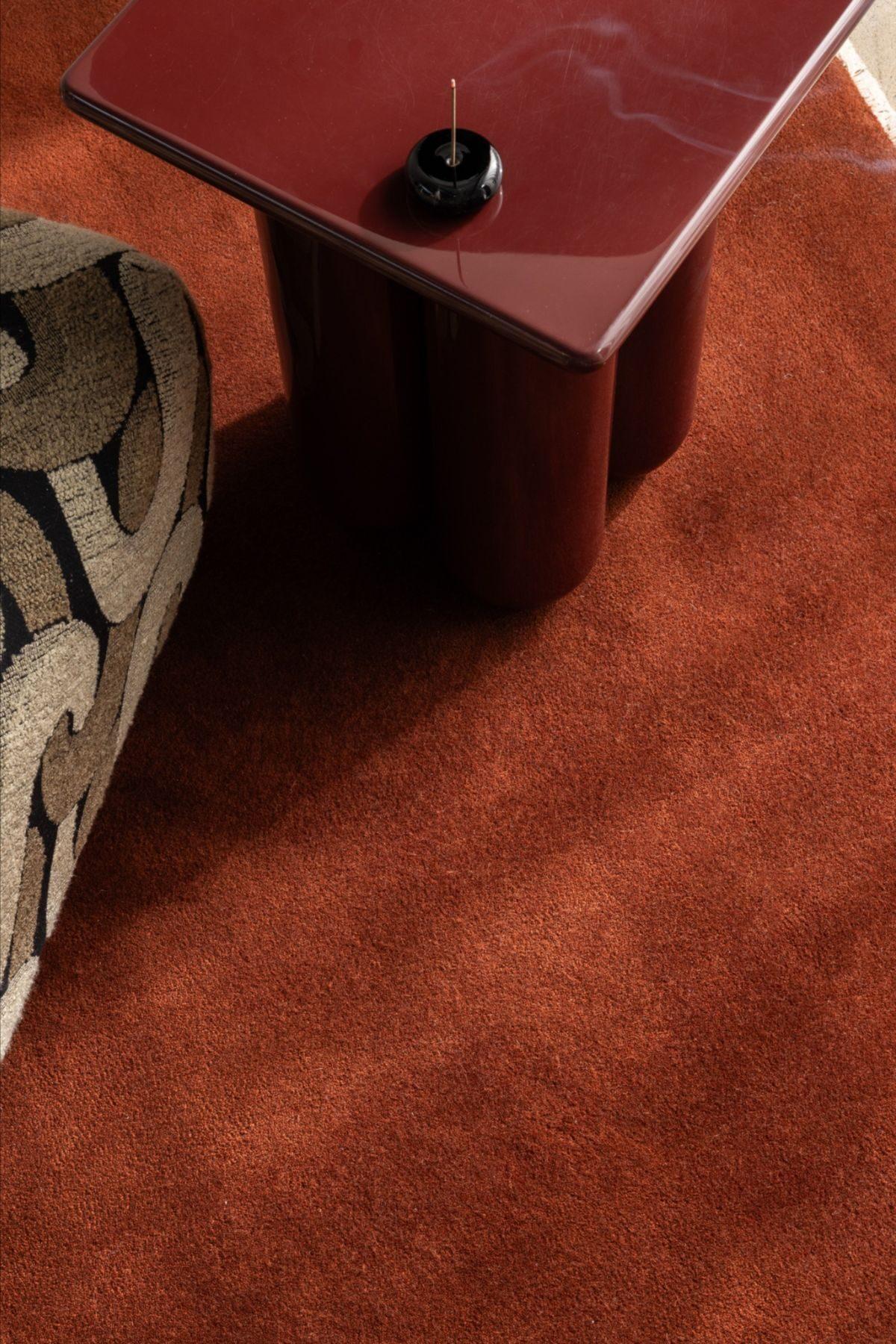 High-Low and Carved Pile, or How a Rug Gets Texture Without Pattern