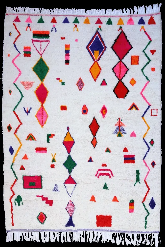 Fenwick Rug, hand-knotted patterned rug, full view
