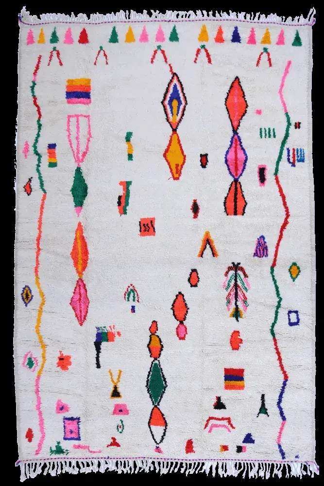 Lior Rug, hand-knotted patterned rug, full view