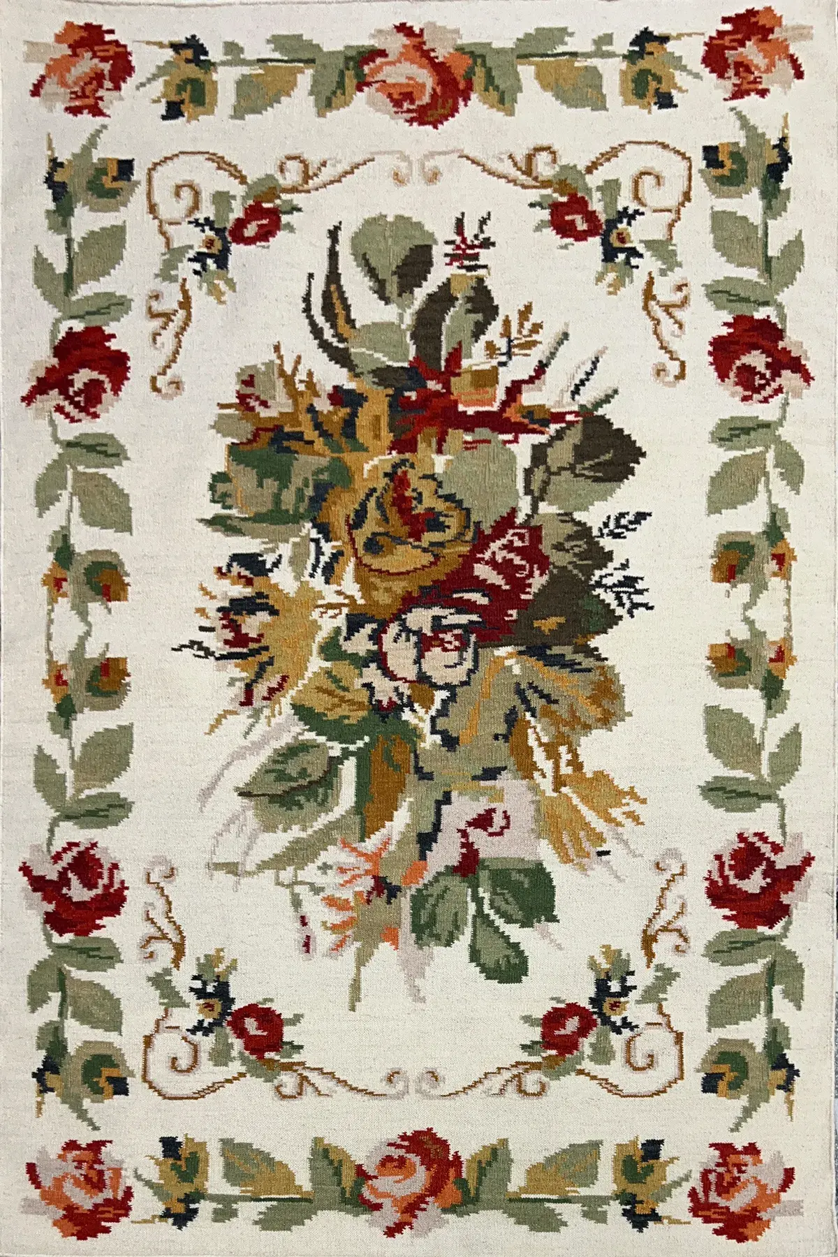 Rafael Rug, flatweave floral pattern rug, full view