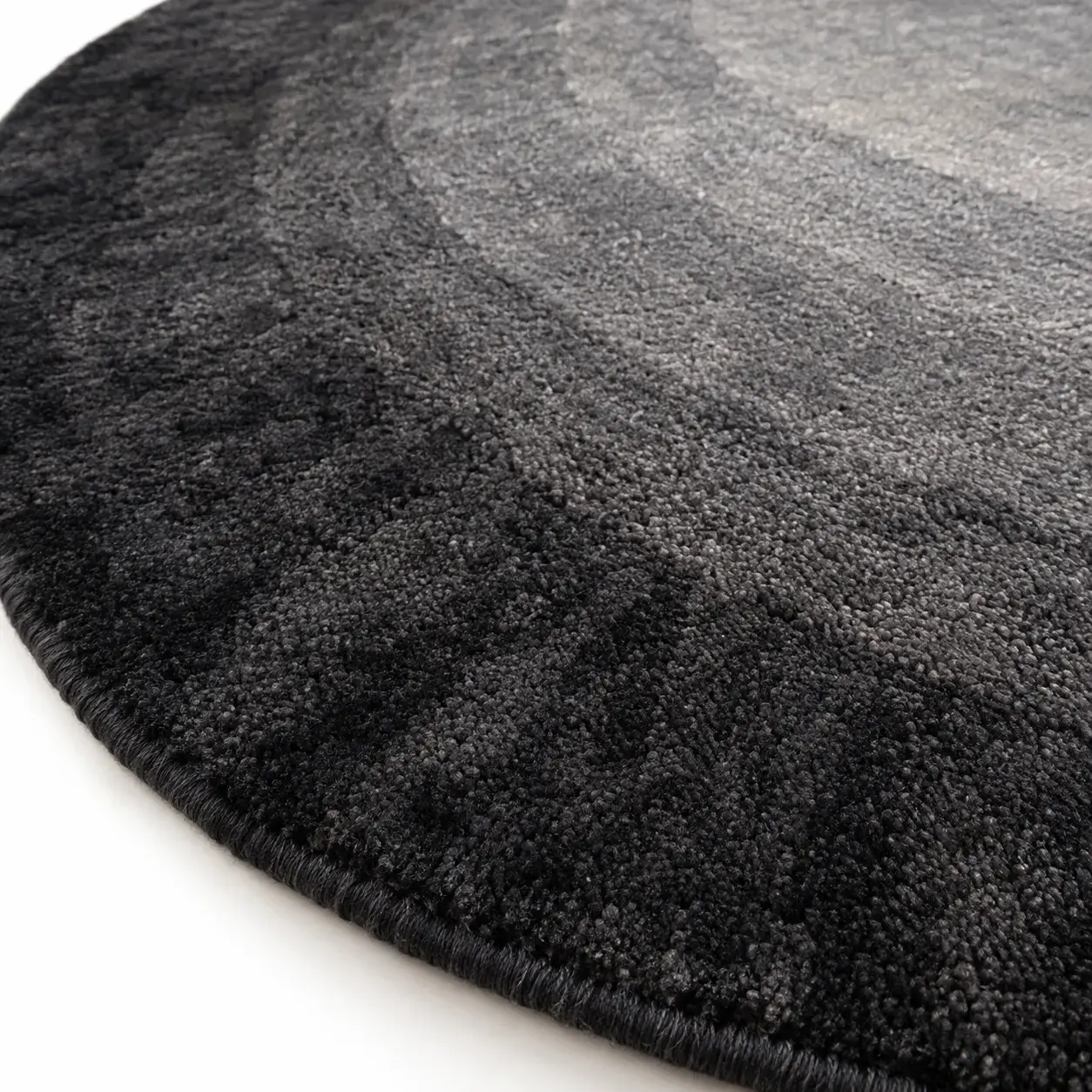 Close view of the Odalys Rug showing its texture and detail